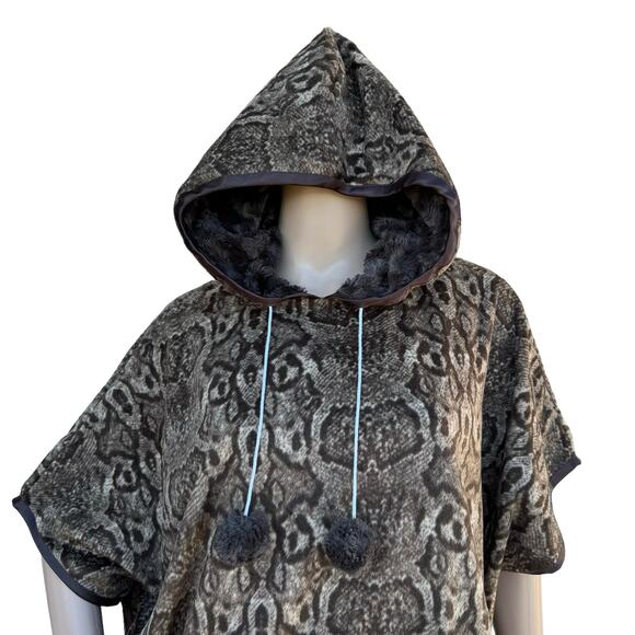 Hooded Snake Print Sweater Poncho - Picture 2 of 9
